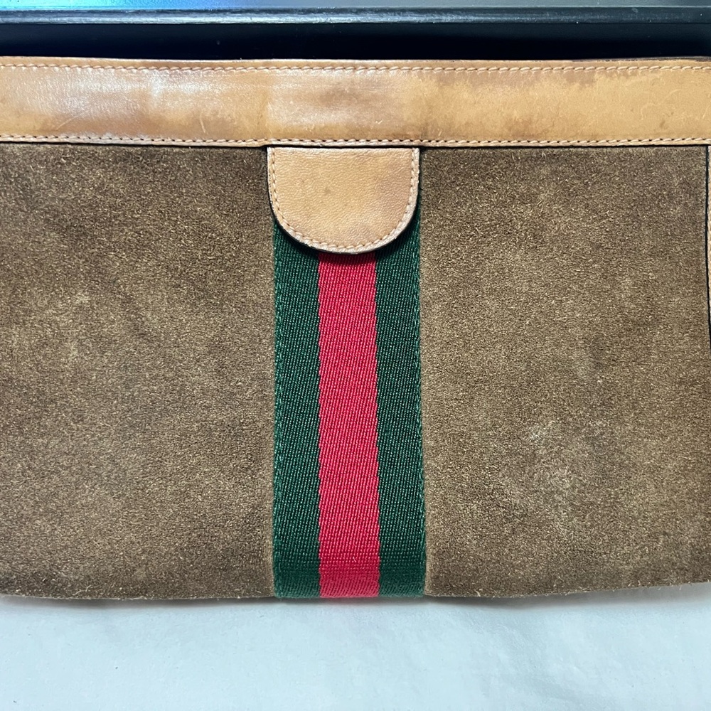 ⛔️SOLD⛔️Gucci Sherry Line Cosmetic Pouch in Sue and Leather Material